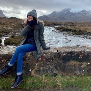 Meet your Posher, Gia